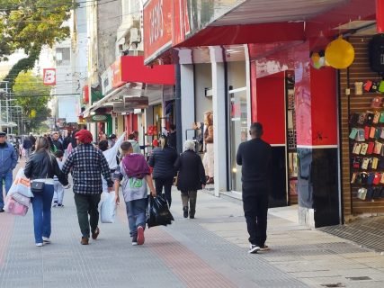 CDL Pelotas vê cenário positivo para o Dia dos Namorados e destaca papel do comércio local na retomada