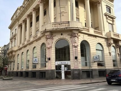 CDL Pelotas firma parceria com Banrisul e amplia benefícios financeiros para empresas associadas